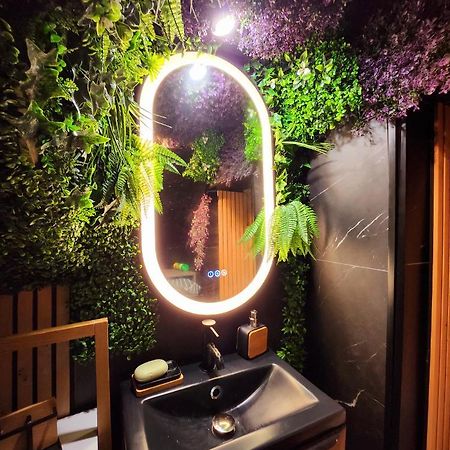 Jungle House Avec Jacuzzi A 10 Min De Disneyland -Taille Chambre- Conde-Sainte-Libiaire Bagian luar foto