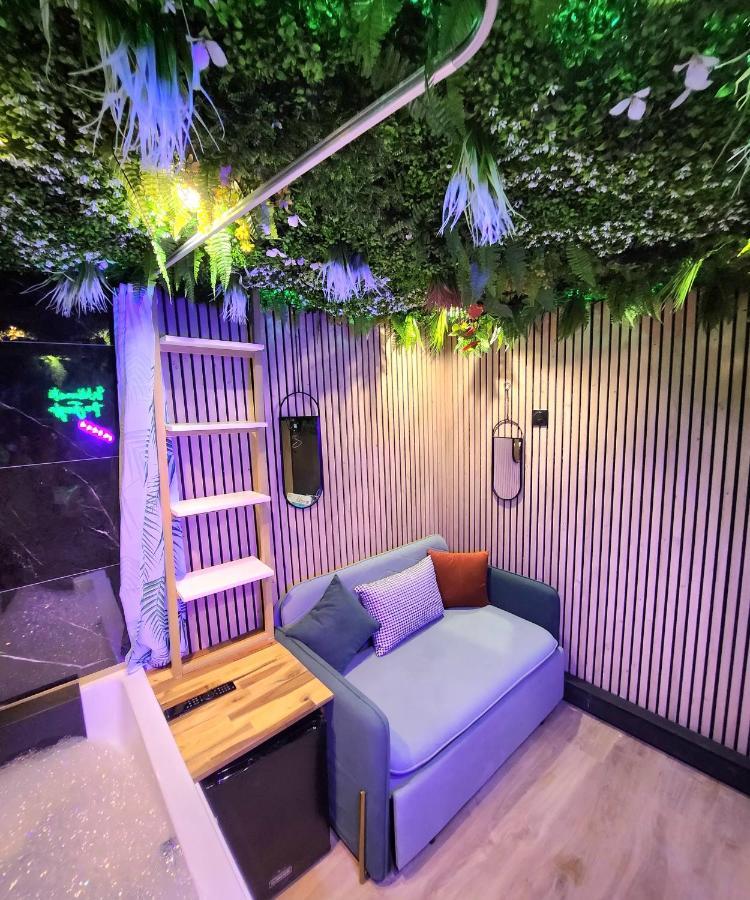 Jungle House Avec Jacuzzi A 10 Min De Disneyland -Taille Chambre- Conde-Sainte-Libiaire Bagian luar foto