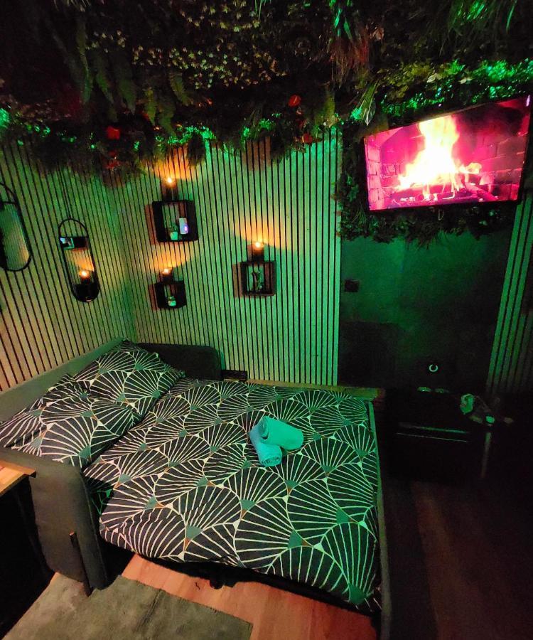 Jungle House Avec Jacuzzi A 10 Min De Disneyland -Taille Chambre- Conde-Sainte-Libiaire Bagian luar foto