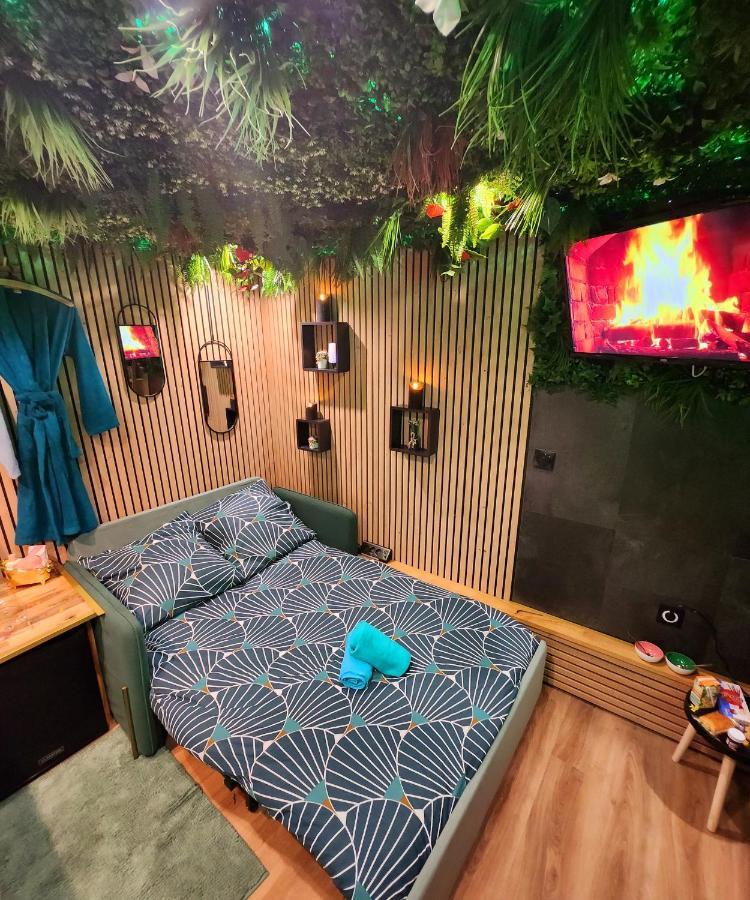 Jungle House Avec Jacuzzi A 10 Min De Disneyland -Taille Chambre- Conde-Sainte-Libiaire Bagian luar foto